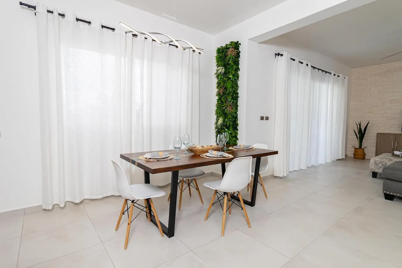 Elegant 2 Bedroom Apartment With Pool La Laguna