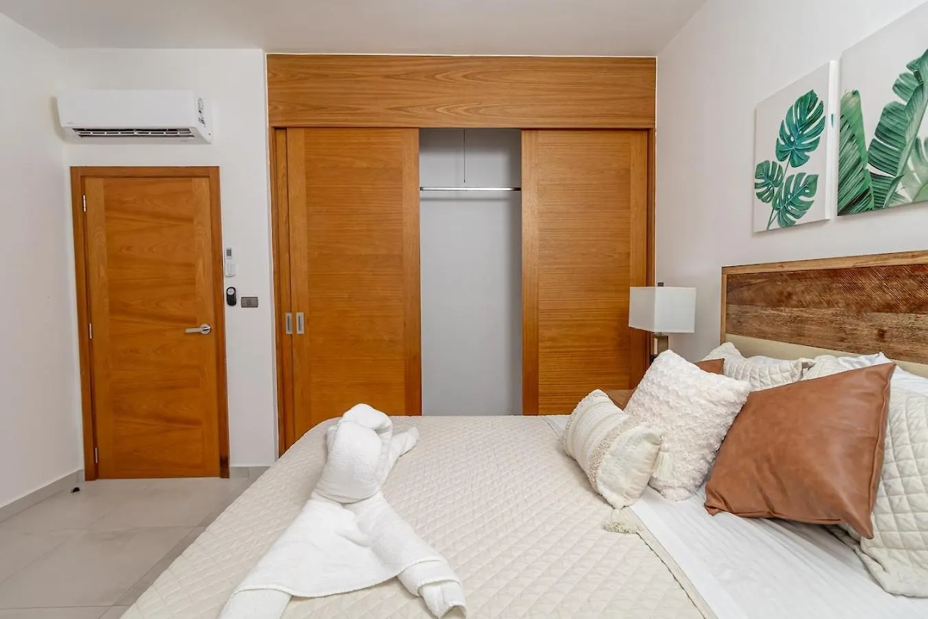 Elegant 2 Bedroom Apartment With Pool La Laguna 0*,