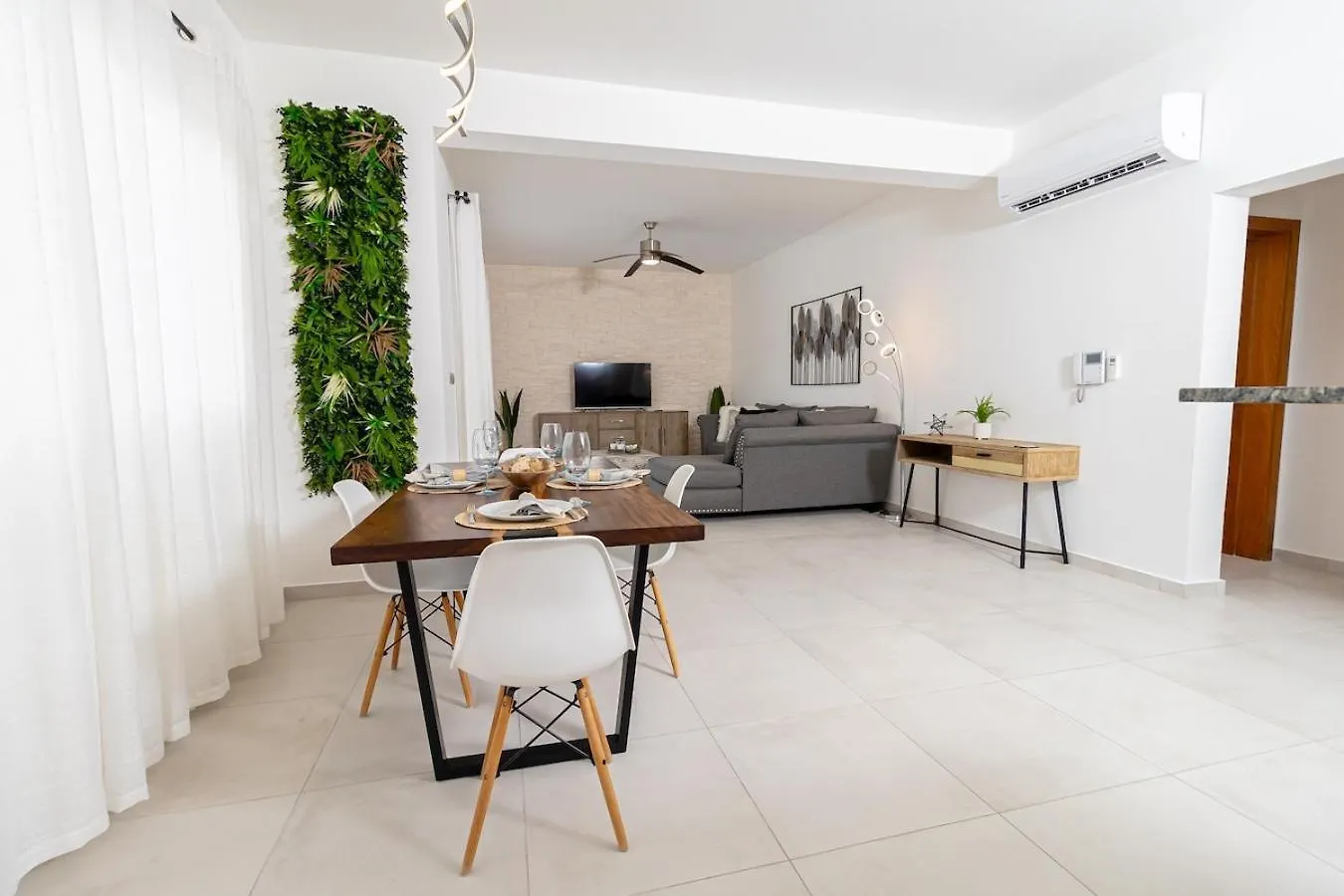 Elegant 2 Bedroom Apartment With Pool La Laguna