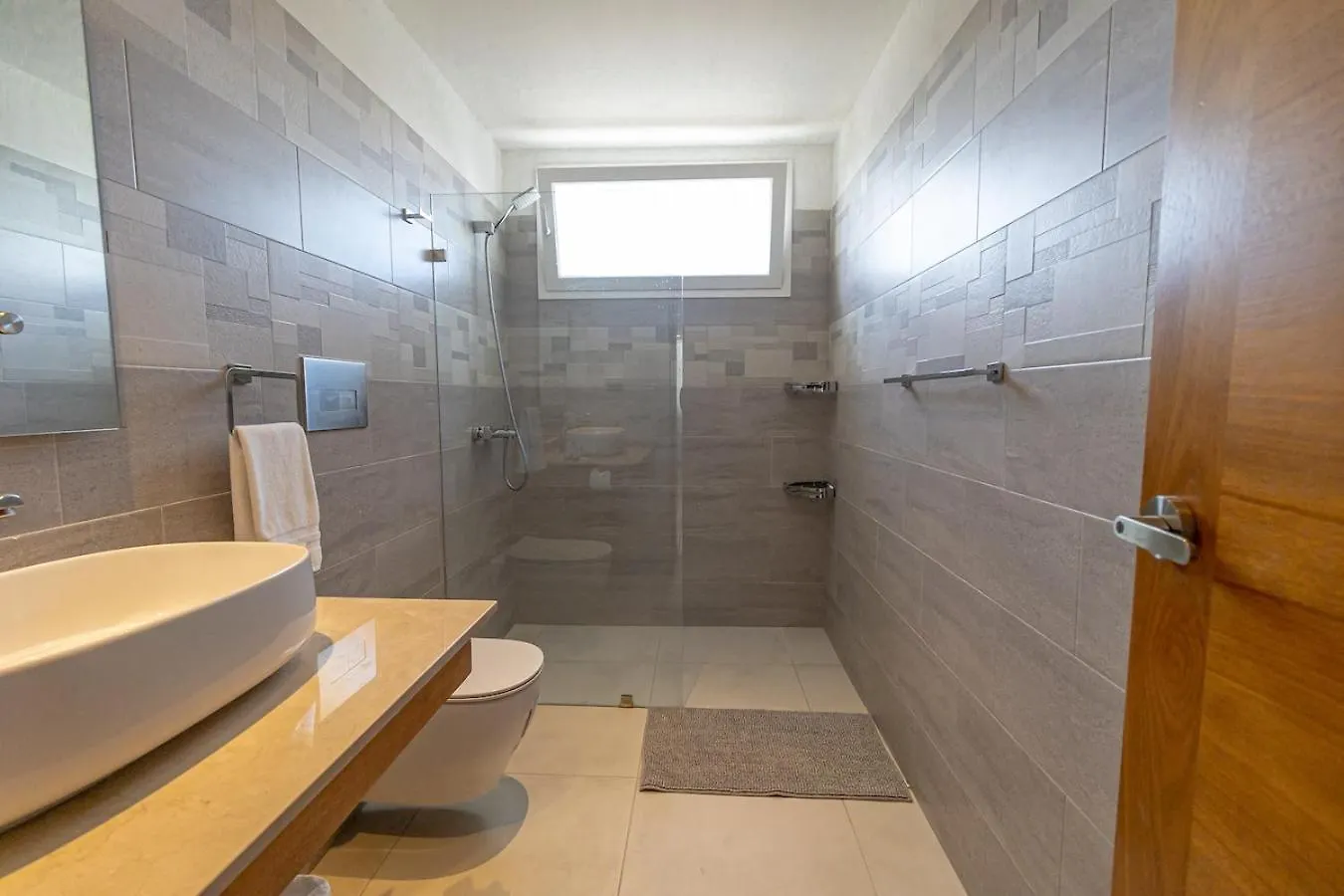 Elegant 2 Bedroom Apartment With Pool La Laguna