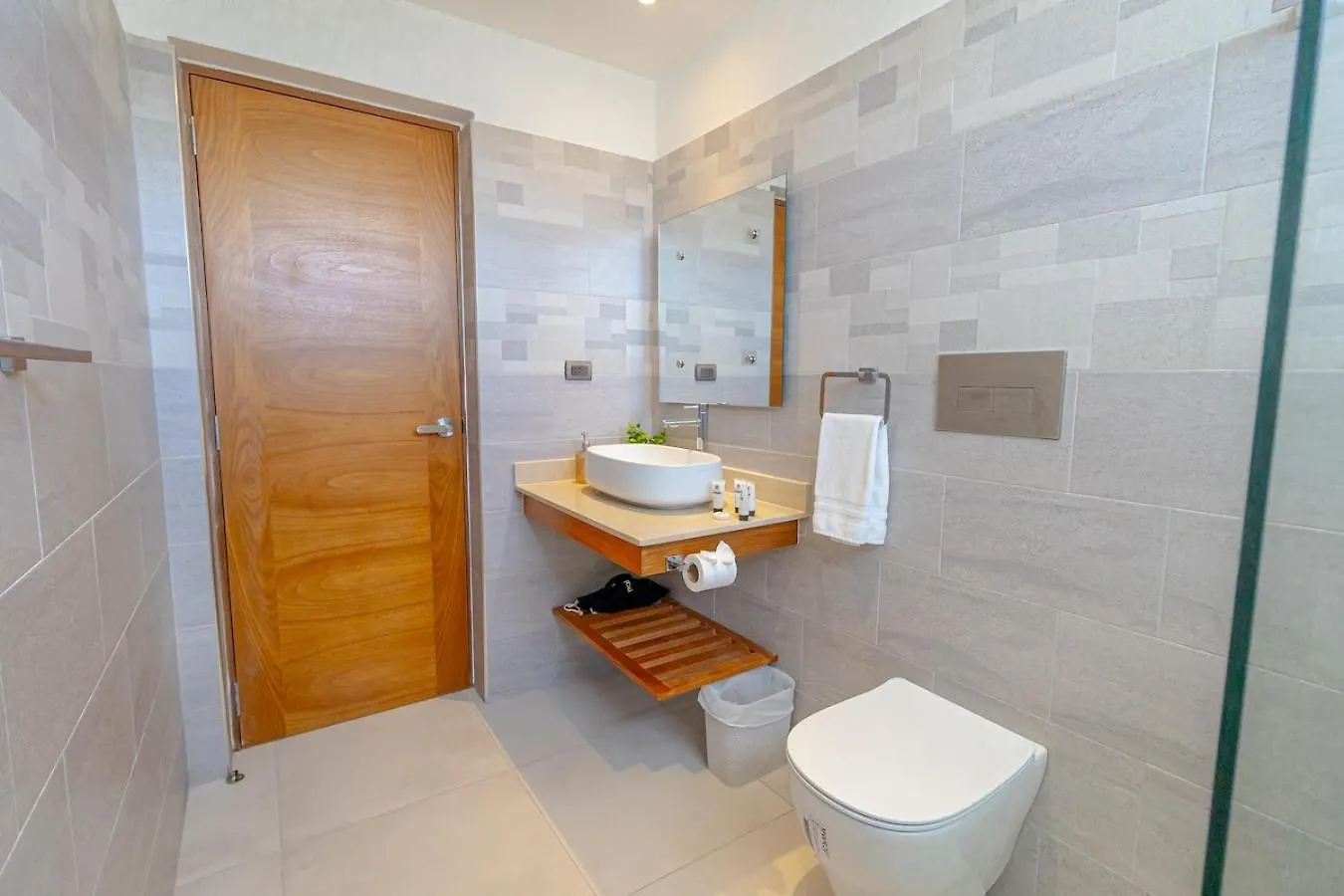 Elegant 2 Bedroom Apartment With Pool La Laguna