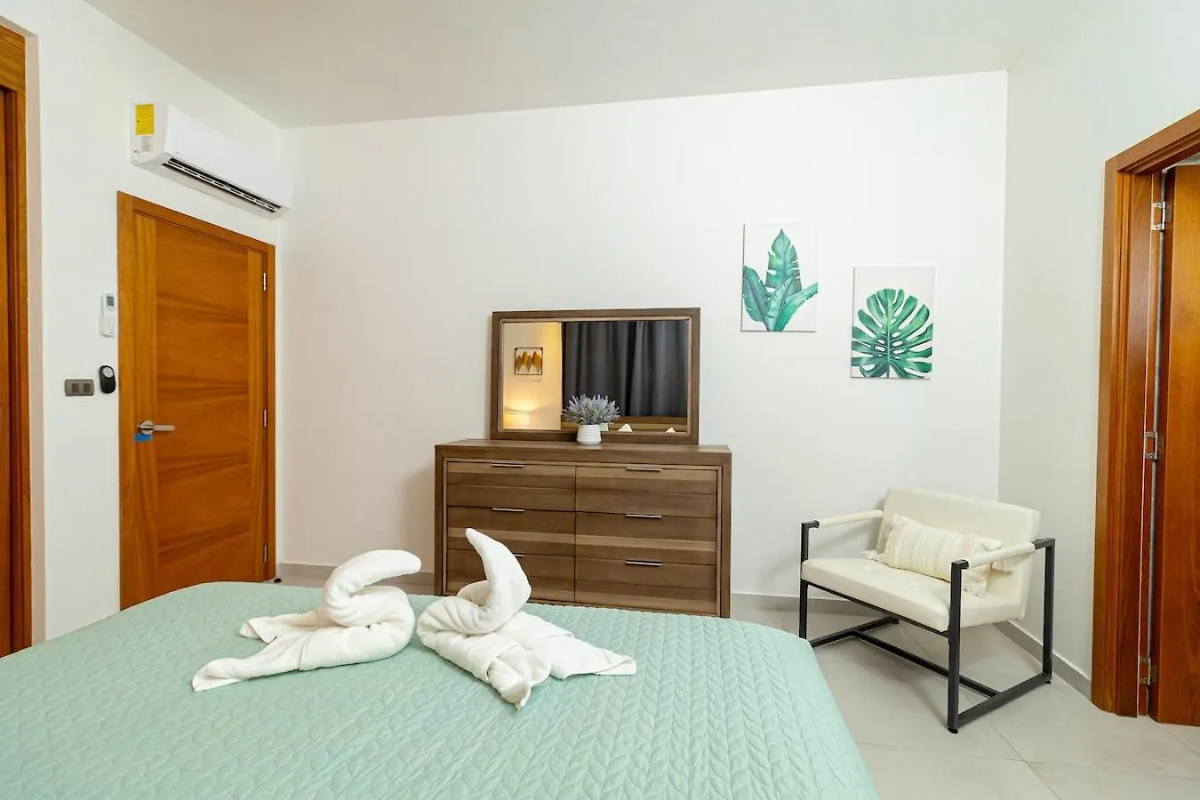Elegant 2 Bedroom Apartment With Pool La Laguna